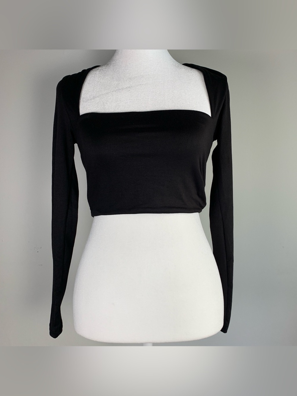 Eternal Sunshine Black Cropped Long Sleeve Shirt Women Medium Stretchy Club